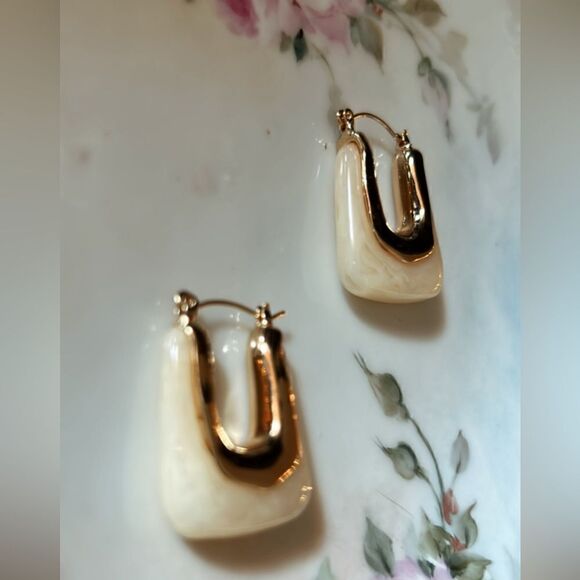 Nude crystal hoop earrings A50 - Picture 5 of 7